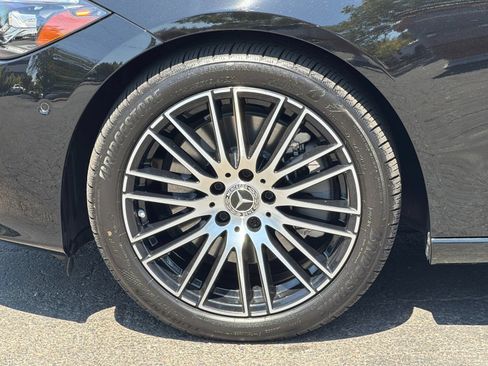 Used 2025 Mercedes-Benz C 300 Sedan image 23
