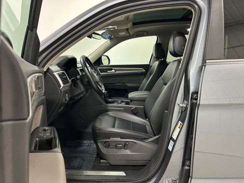 Used 2021 Volkswagen Atlas SEL AWD/4WD image 4