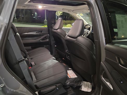 New 2027 INFINITI QX60 Luxe w/ Cargo Package AWD/4WD image 18