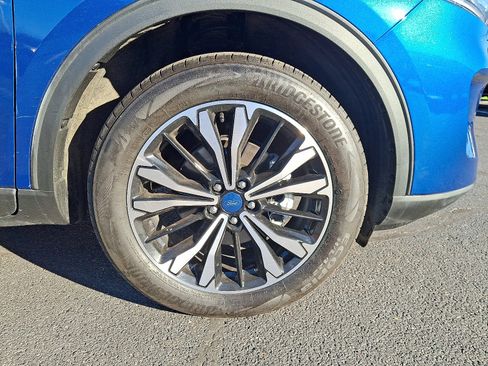 Used 2022 Ford Escape SEL w/ SEL Stealth AWD Package image 8