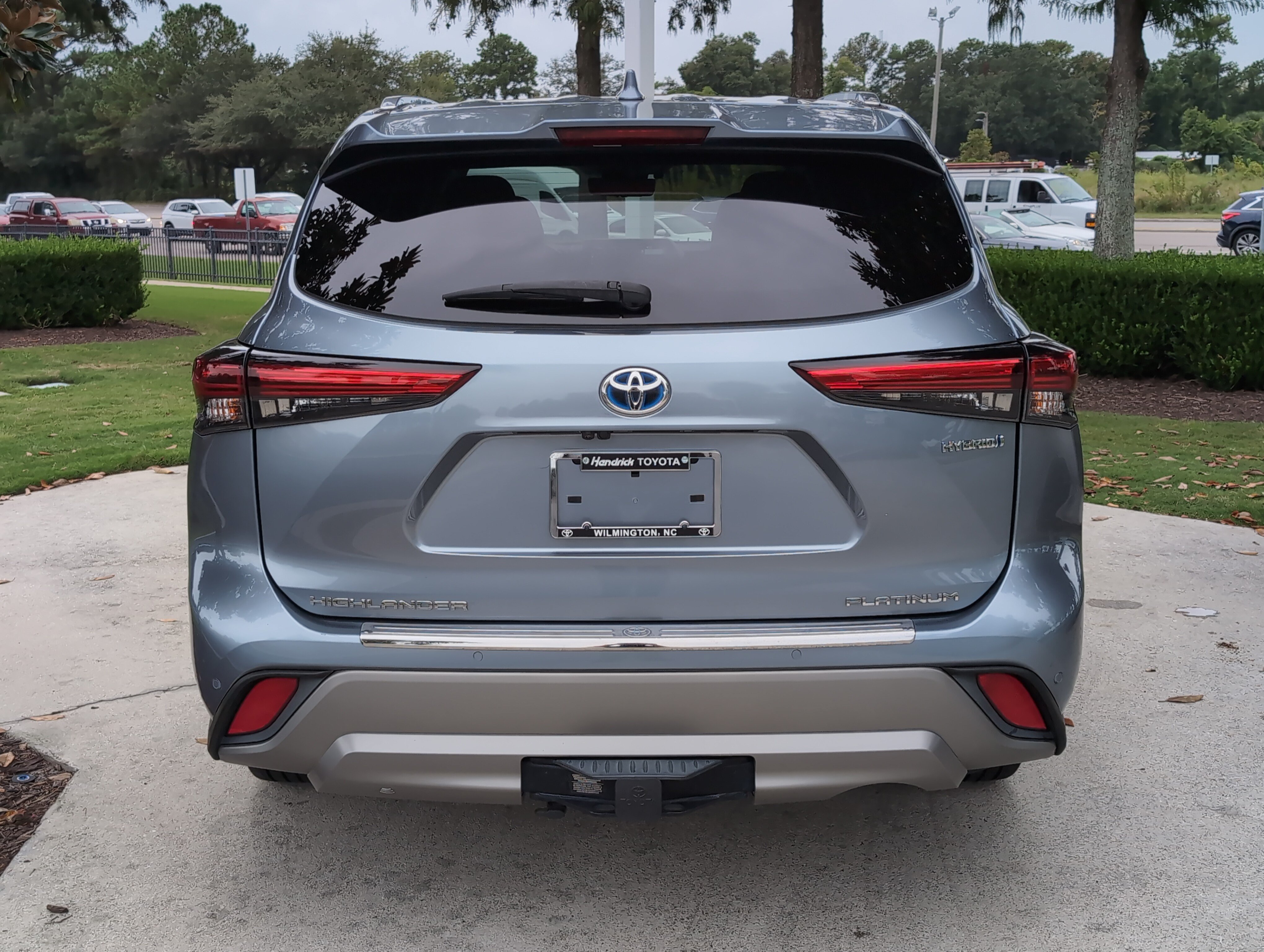Used 2022 Toyota Highlander Platinum FWD image 9