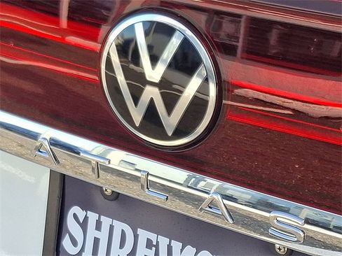 New 2026 Volkswagen Atlas Cross Sport SE image 12