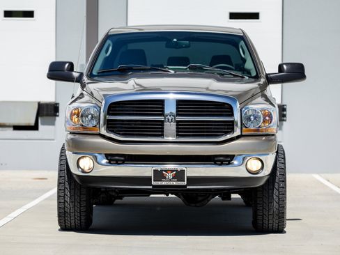 Used 2006 Dodge Ram 3500 Truck SLT w/ Light Group image 5