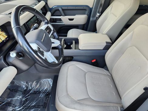 Used 2021 Land Rover Defender 110 SE image 7