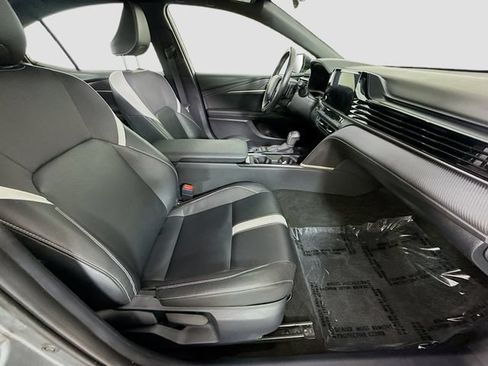 Certified 2025 Toyota Camry SE FWD image 28