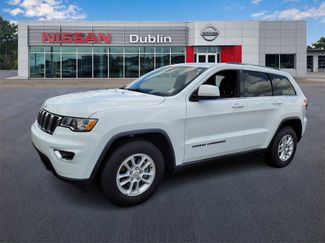 Used 2019 Jeep Grand Cherokee Laredo image 1