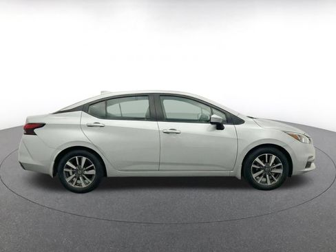 Used 2025 Nissan Versa SV FWD image 13