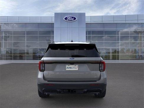 New 2026 Ford Explorer ST-Line w/ ST-Line Street Pack image 5