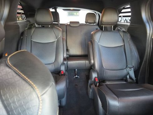 Used 2025 Toyota Sienna XLE Woodland Edition AWD/4WD image 12