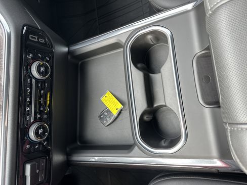 Certified 2024 Chevrolet Silverado 2500 LTZ w/ LTZ Convenience Package image 23