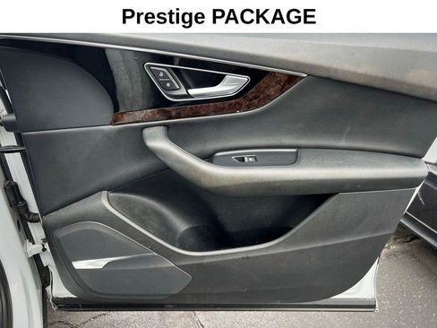 Used 2019 Audi Q7 3.0T Prestige AWD/4WD image 30