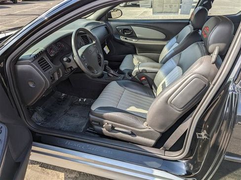 Used 2002 Chevrolet Monte Carlo SS w/ Preferred Equipment Group FWD image 24