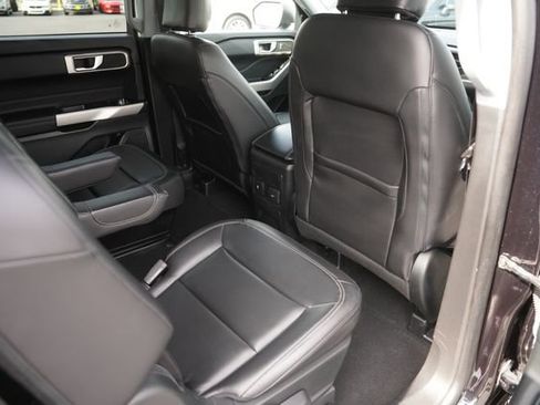 Used 2023 Ford Explorer XLT w/ Equipment Group 202A image 16