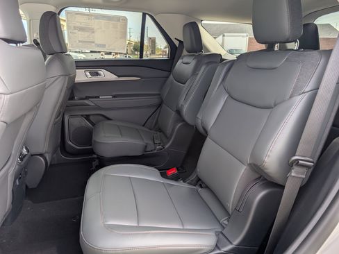 New 2026 Ford Explorer Active w/ Active Comfort Package image 24