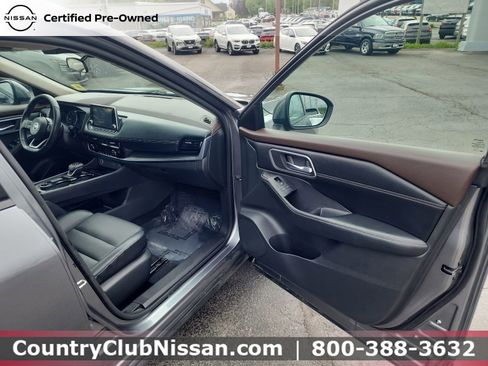 Certified 2021 Nissan Rogue SV w/ Premium Package AWD/4WD image 31