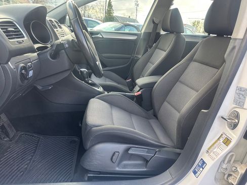 Used 2013 Volkswagen Golf TDI image 21