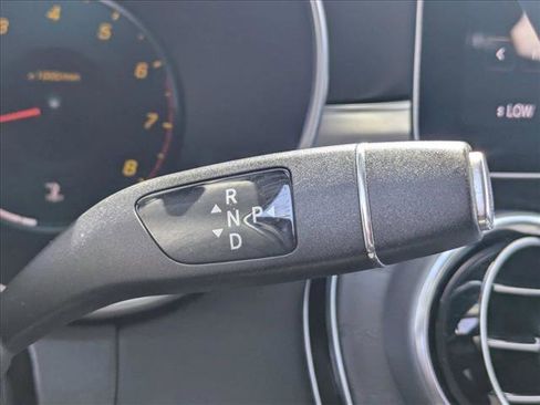Used 2022 Mercedes-Benz GLC 300 image 12