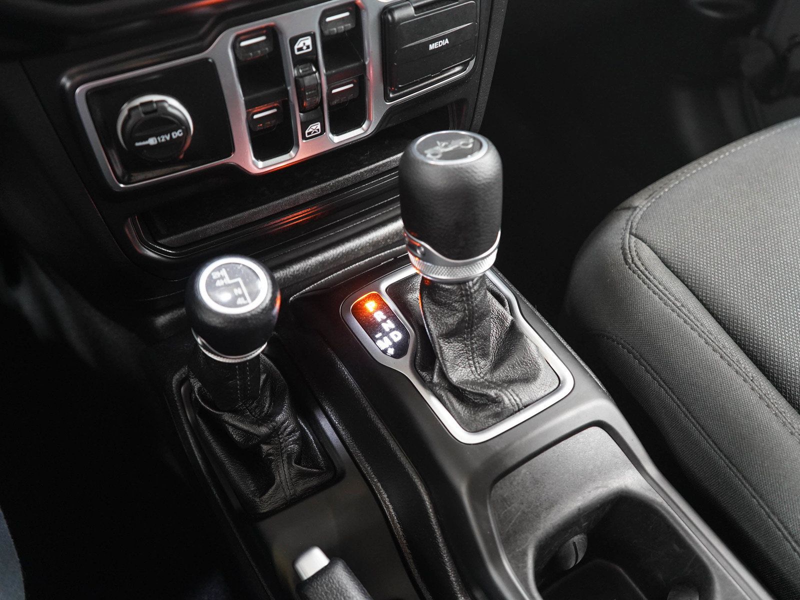 Used 2020 Jeep Wrangler Unlimited Sport AWD/4WD image 24