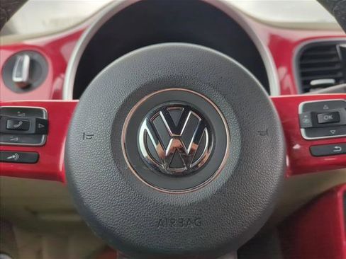 Used 2019 Volkswagen Beetle 2.0T SE image 18