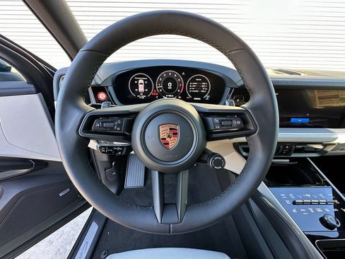 Certified 2026 Porsche Cayenne S AWD/4WD image 15