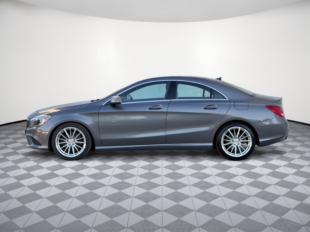 Used 2015 Mercedes-Benz CLA 250 image 2