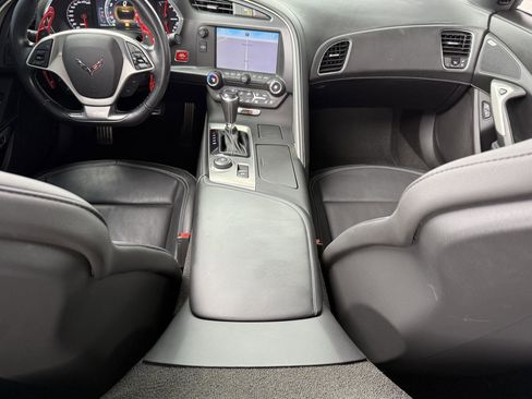 Used 2015 Chevrolet Corvette Z06 w/ 3LZ Preferred Equipment Group image 27