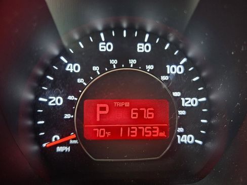 Used 2015 Kia Soul FWD image 16