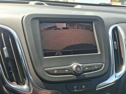 Used 2024 Chevrolet Equinox LT AWD/4WD image 17