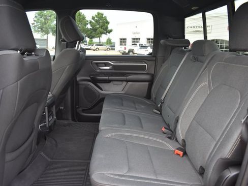Used 2024 RAM 1500 Big Horn AWD/4WD image 18