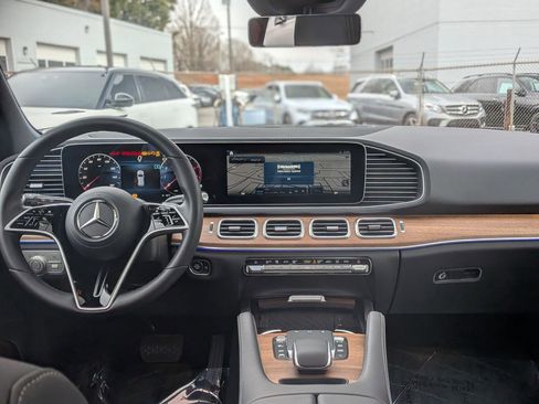 Certified 2025 Mercedes-Benz GLE 450 4MATIC image 30