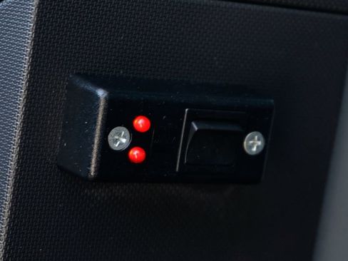 Used 2016 Ford F650 2WD Regular Cab Super Duty image 31