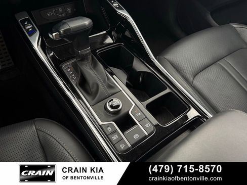 Certified 2025 Kia Sorento SX FWD image 20
