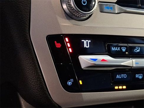 Used 2020 Ford Explorer XLT w/ Equipment Group 202A image 24