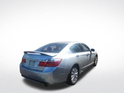 Used 2013 Honda Accord EX image 3