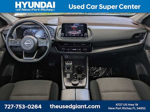 Used 2022 Nissan Rogue SV AWD/4WD image 18