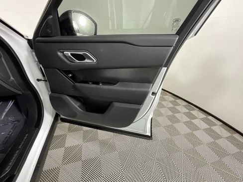 Used 2026 Land Rover Range Rover Velar S image 22