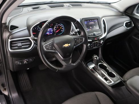Used 2020 Chevrolet Equinox LT w/ Driver Convenience Package image 13