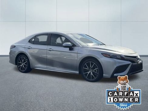 Used 2021 Toyota Camry SE image 63