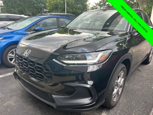 Used 2025 Honda HR-V LX image 4