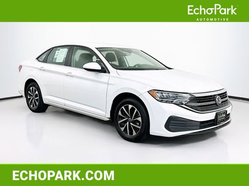 Used 2024 Volkswagen Jetta S image 1