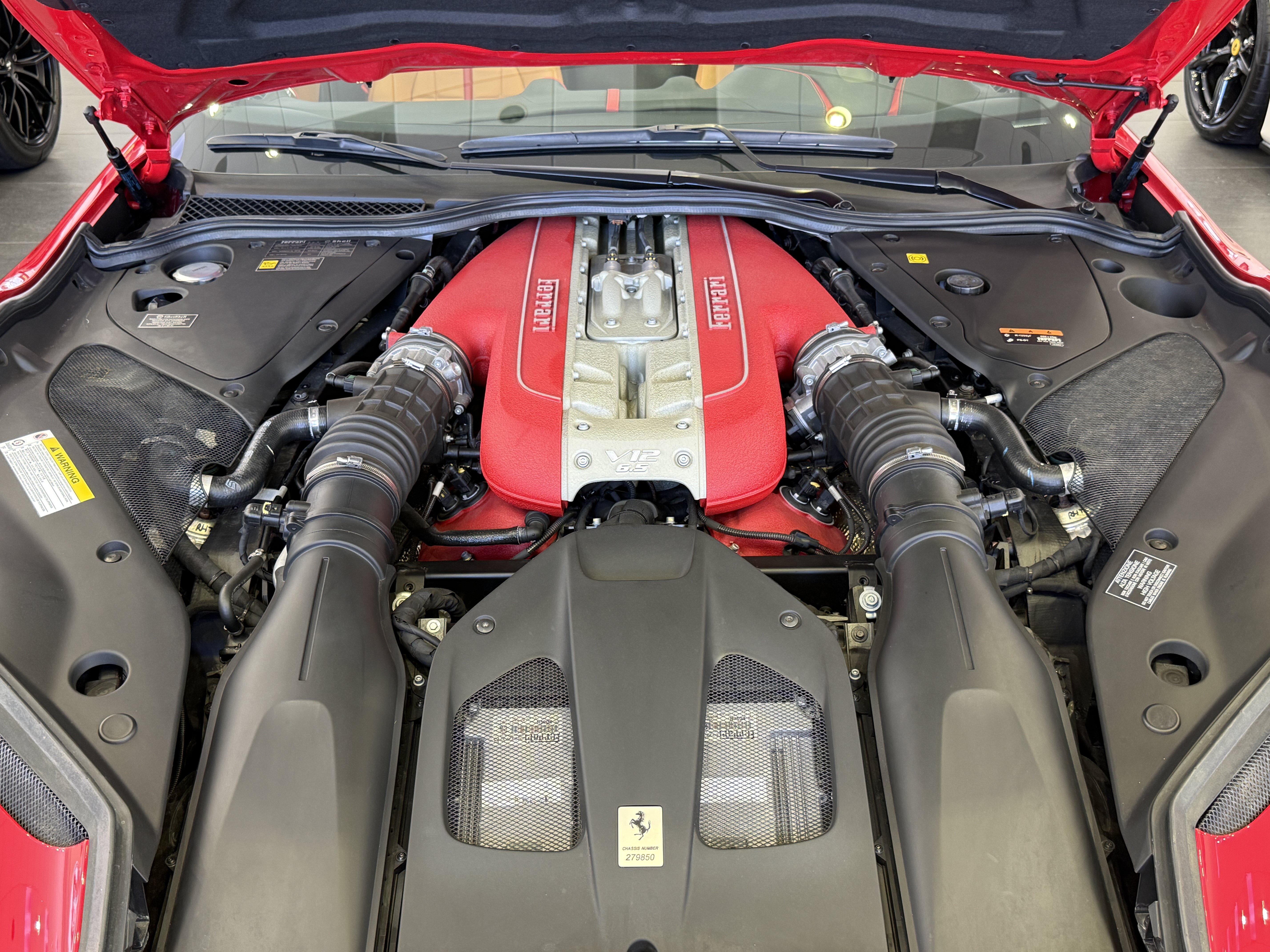 Used 2022 Ferrari 812 GTS RWD image 36