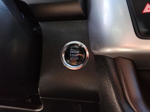 Used 2015 Toyota Highlander Limited Platinum AWD/4WD image 11