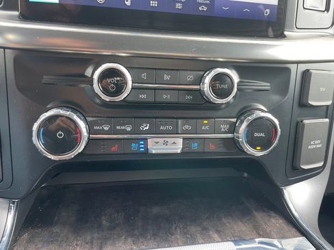 Used 2023 Ford F150 Lariat AWD/4WD image 11