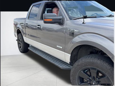 Used 2014 Ford F150 XLT w/ Equipment Group 302A Luxury AWD/4WD image 10
