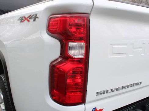 Used 2021 Chevrolet Silverado 3500 LT w/ Texas Edition image 28