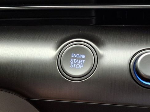 Certified 2025 Hyundai Kona SEL FWD image 32
