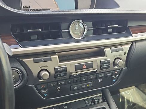 Used 2016 Lexus ES 350 image 27