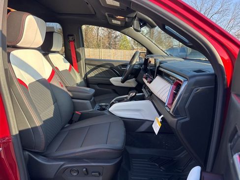 New 2026 GMC Canyon AT4X w/ LPO, Black Badging Package image 14