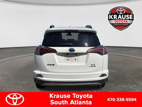 Used 2018 Toyota RAV4 XLE w/ Convenience Package AWD/4WD image 7