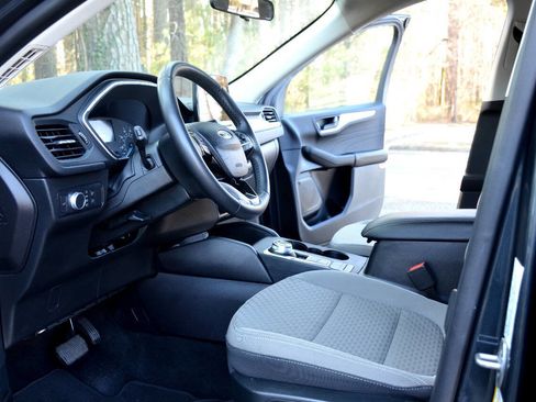 Used 2022 Ford Escape SE w/ Convenience Package AWD/4WD image 9